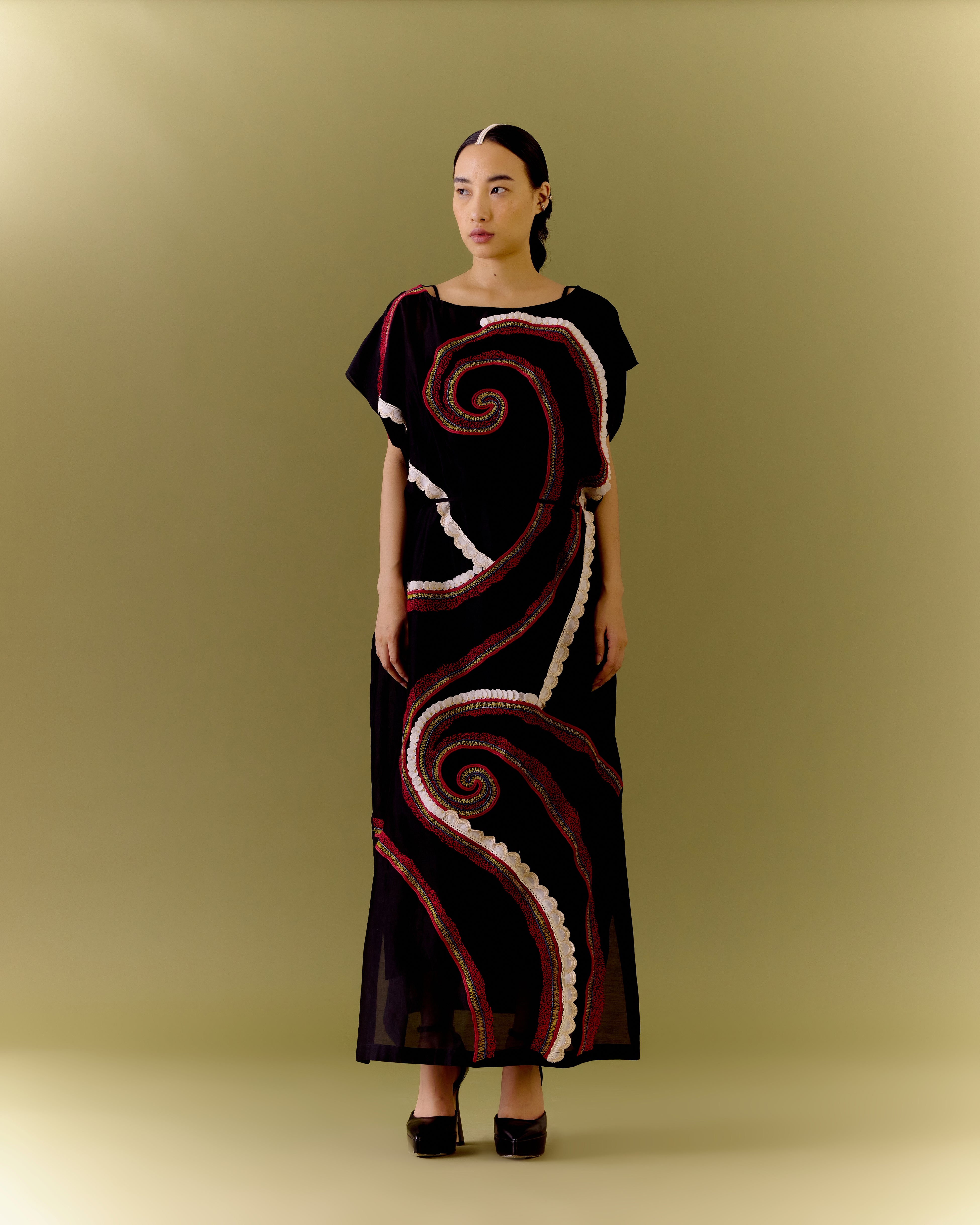 SWIRL KAFTAAN  BLACK