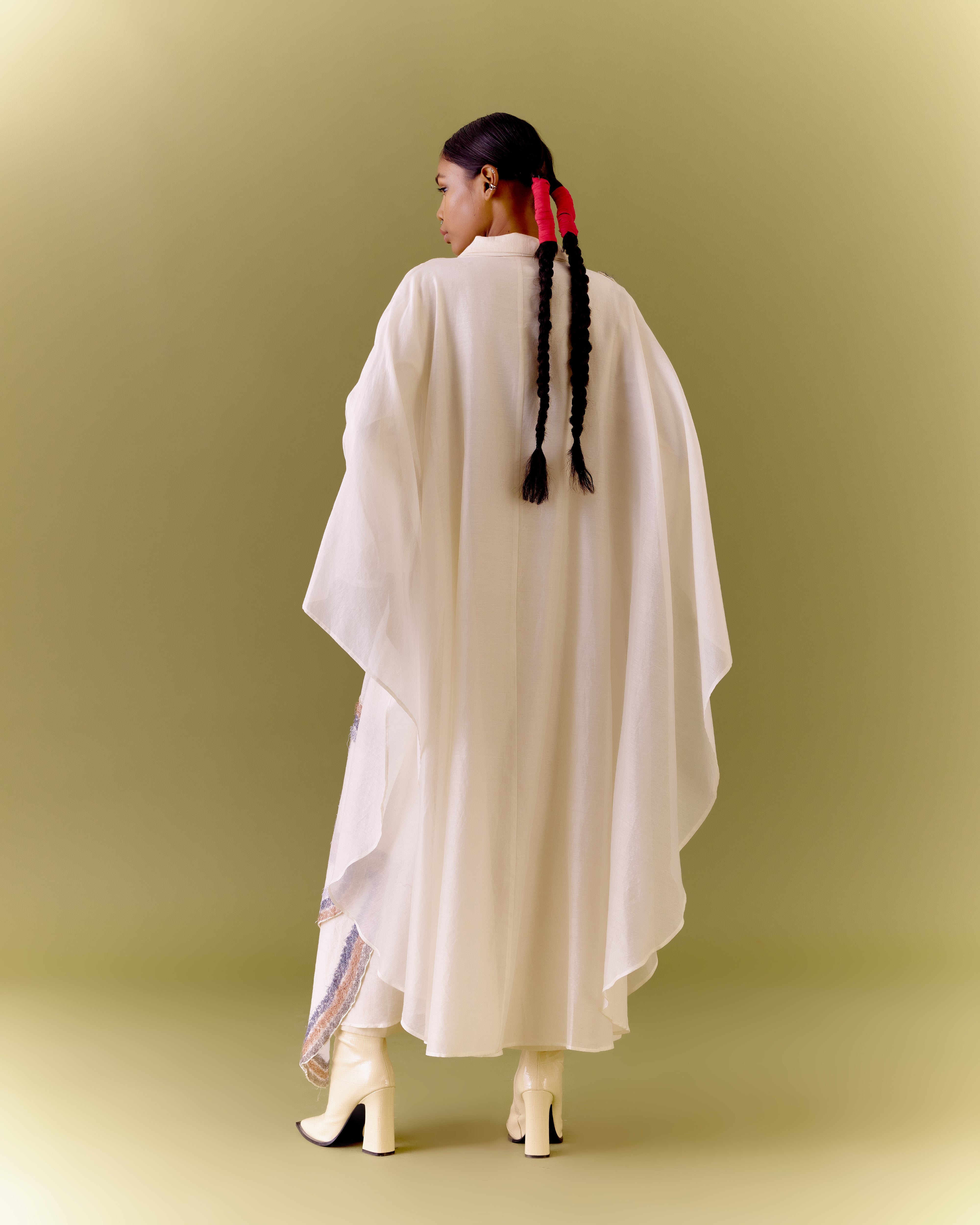 ABAYA IVORY SET