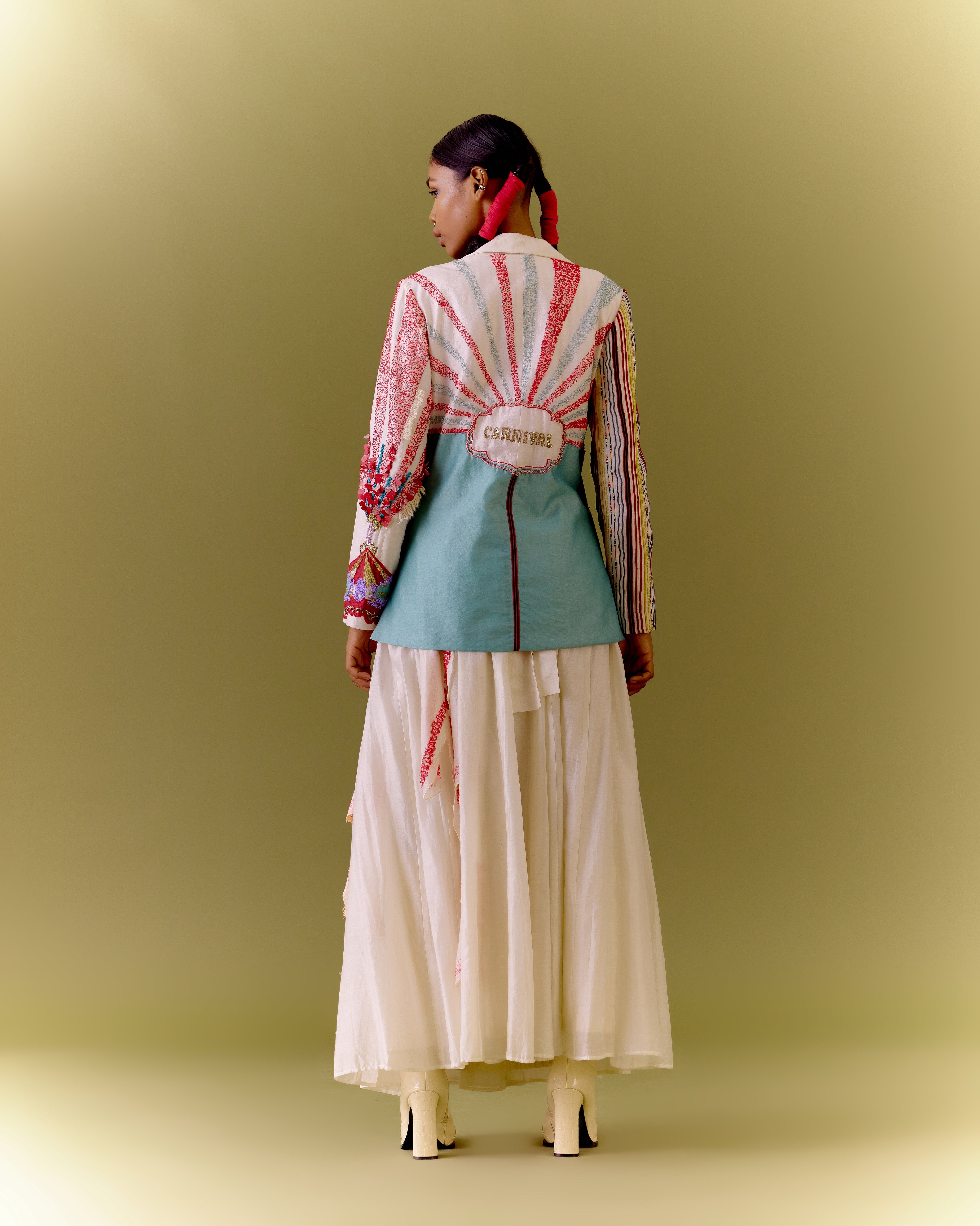 CARNIVAL JACKET & SKIRT SET (IVORY )