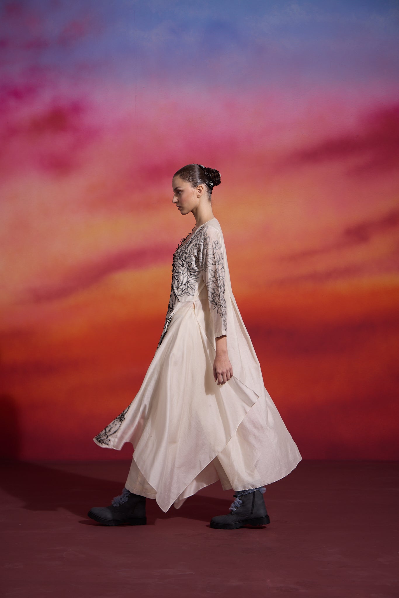 Sari Ivory