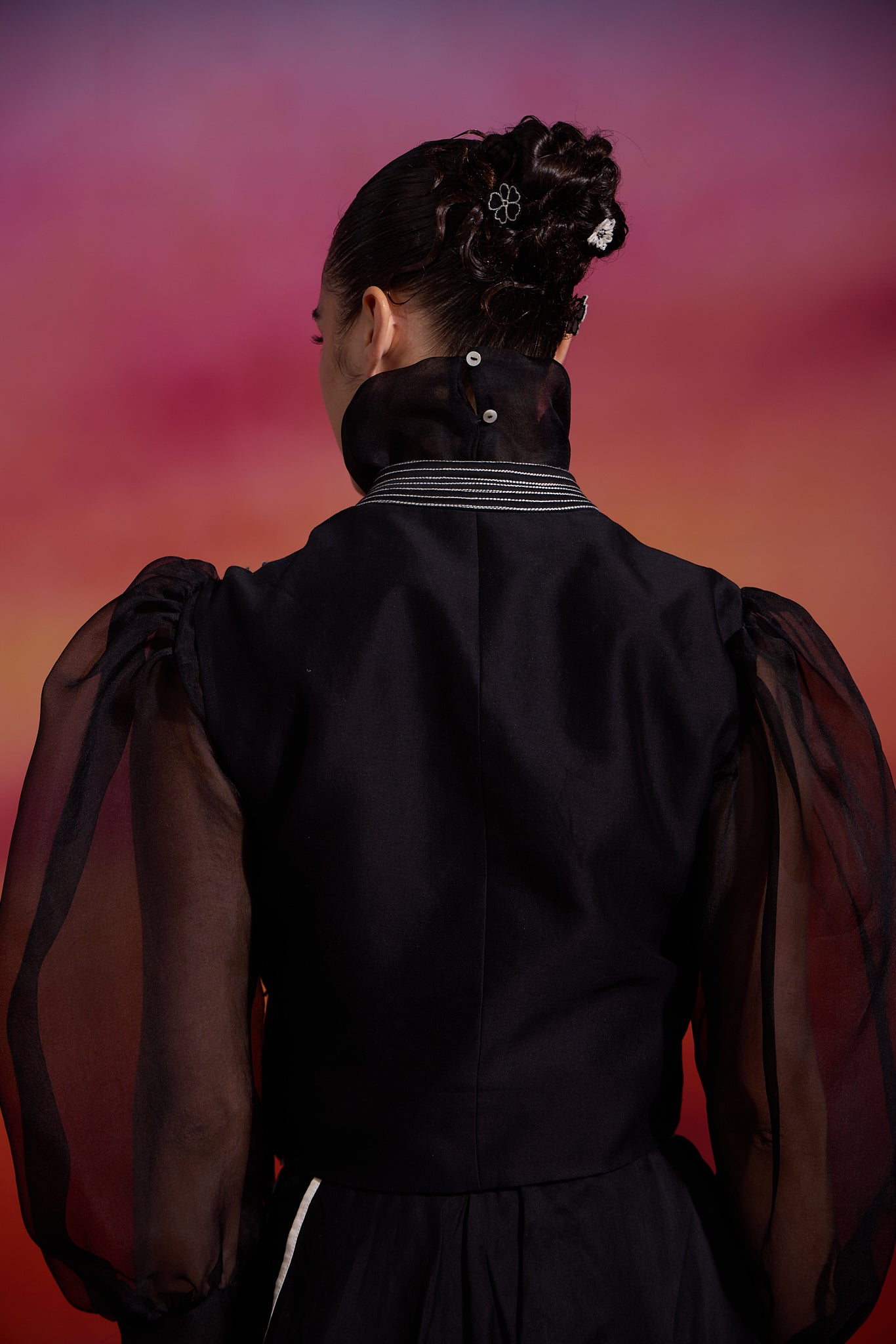 Lacuna Black