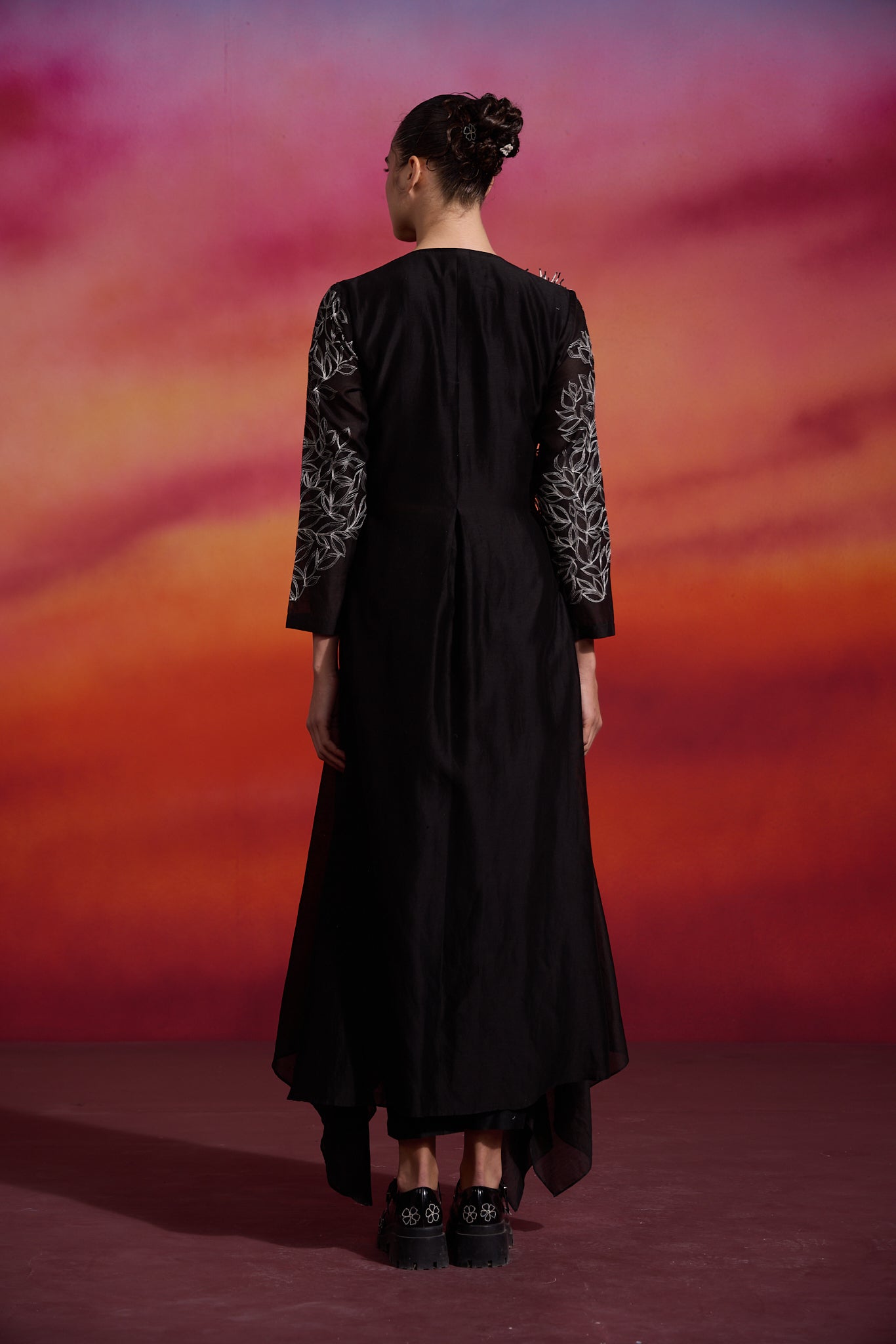 Sari Black