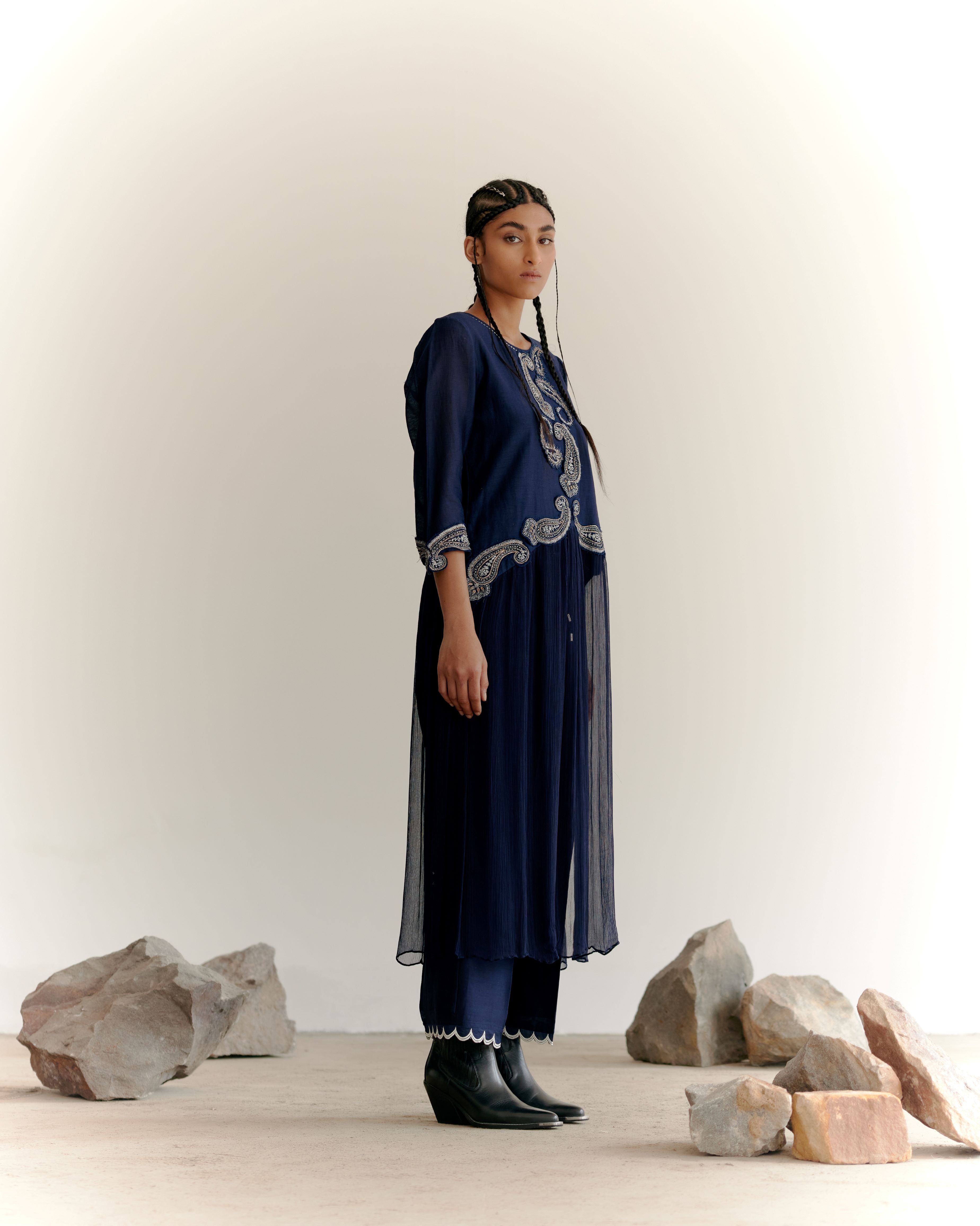 PAISLEY STRAIGHT KURTA - INDIGO