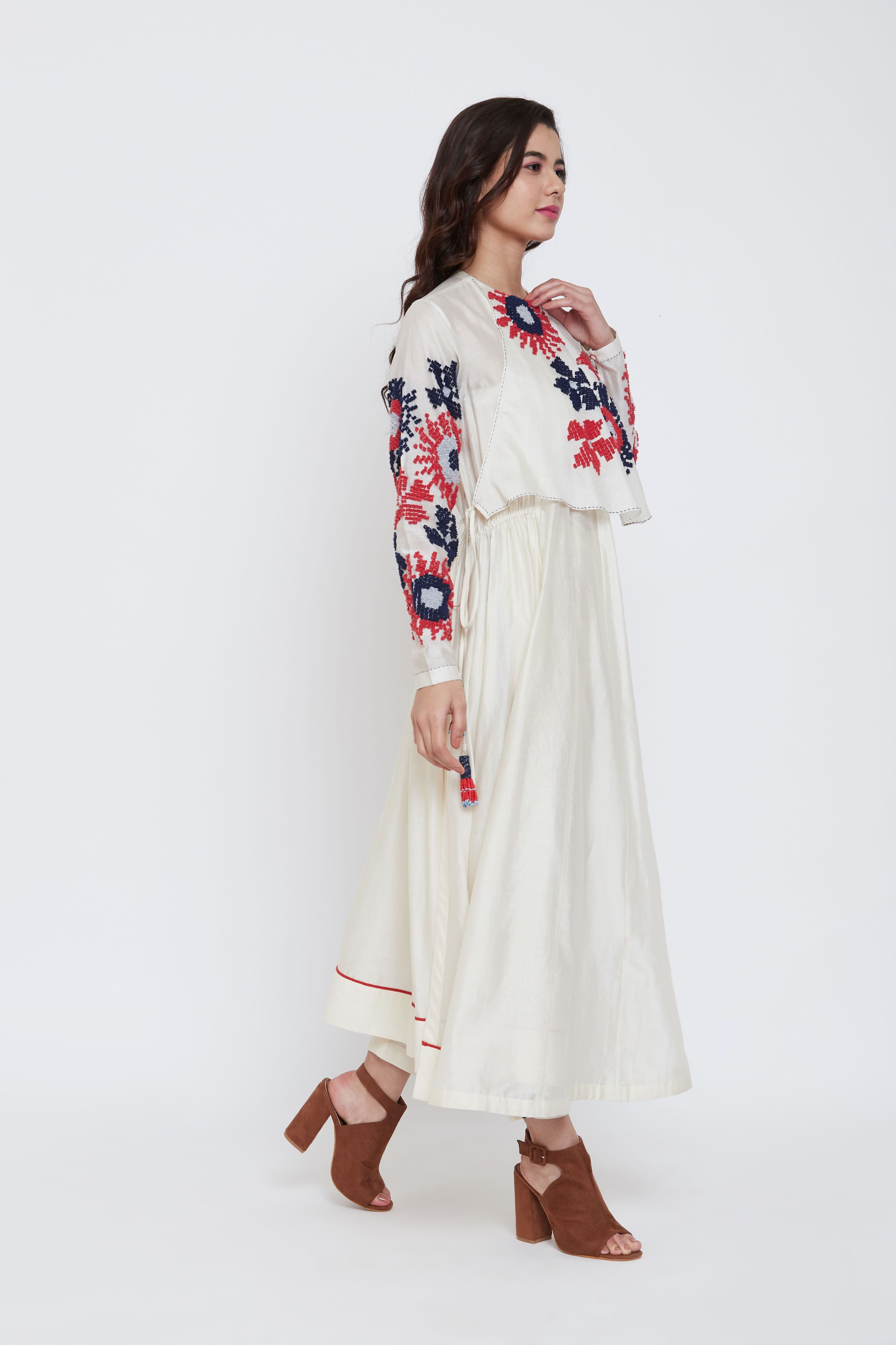 BLOSSOM IVORY SET