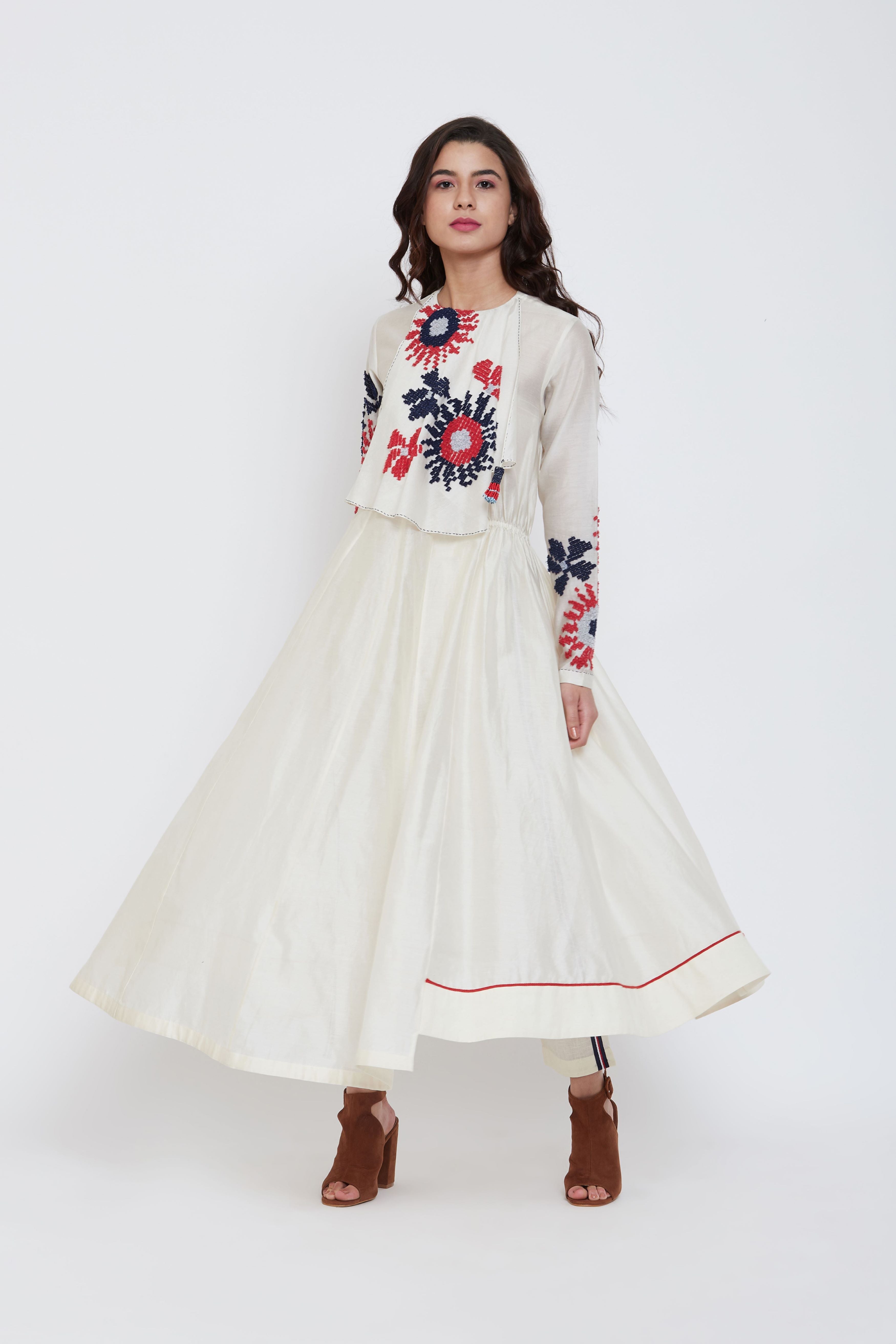 BLOSSOM IVORY SET