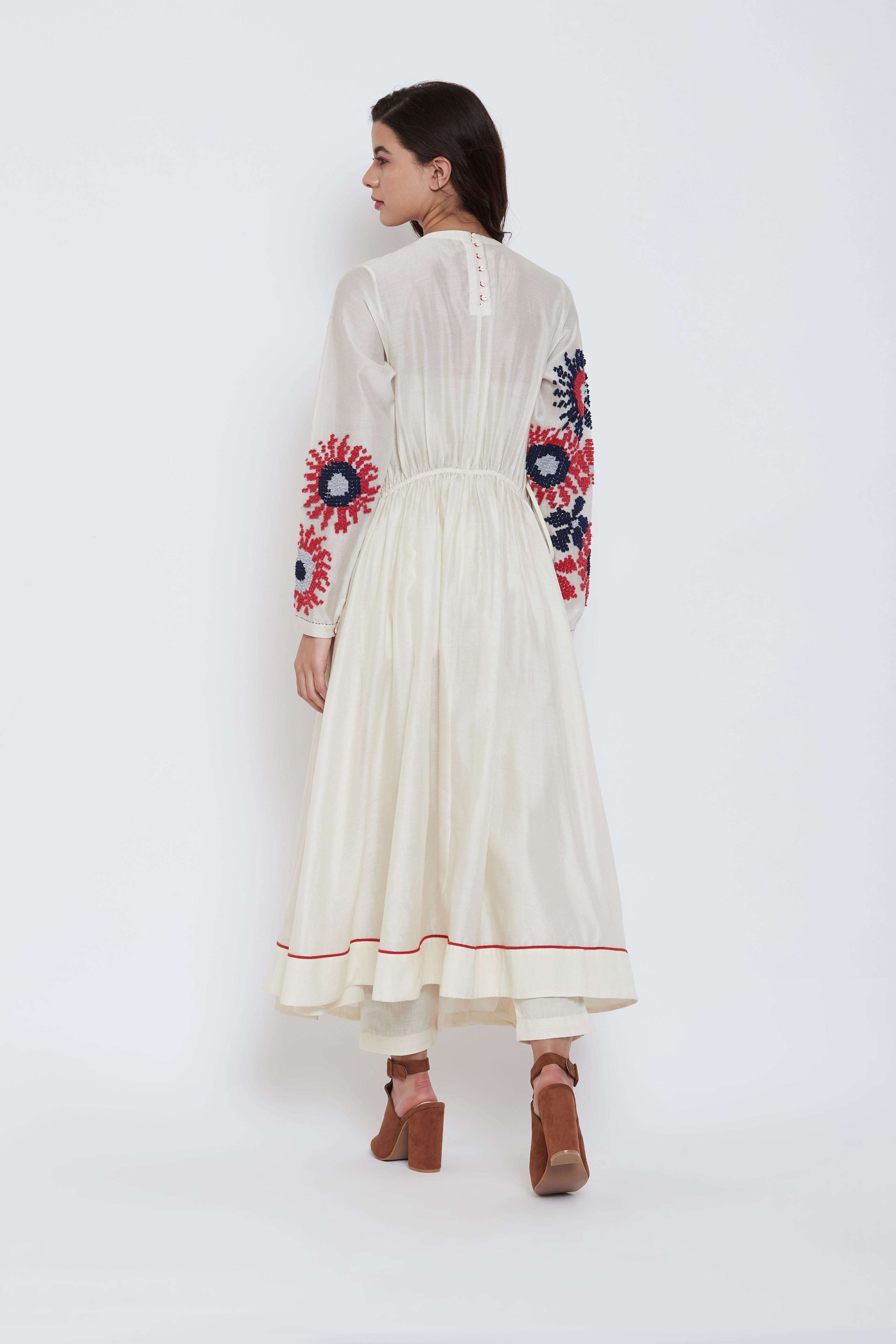 BLOSSOM IVORY SET