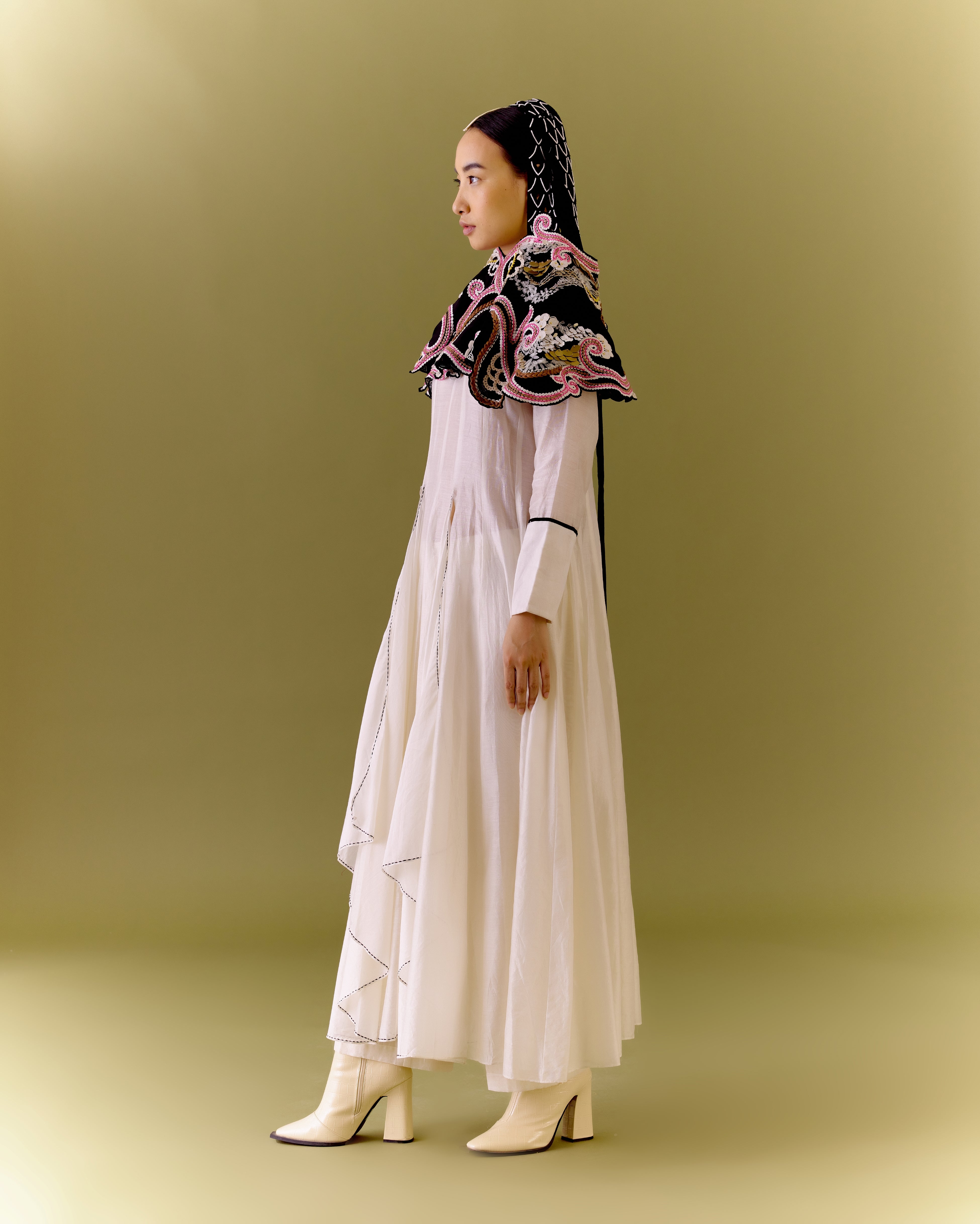 KHIMAR IVORY SET
