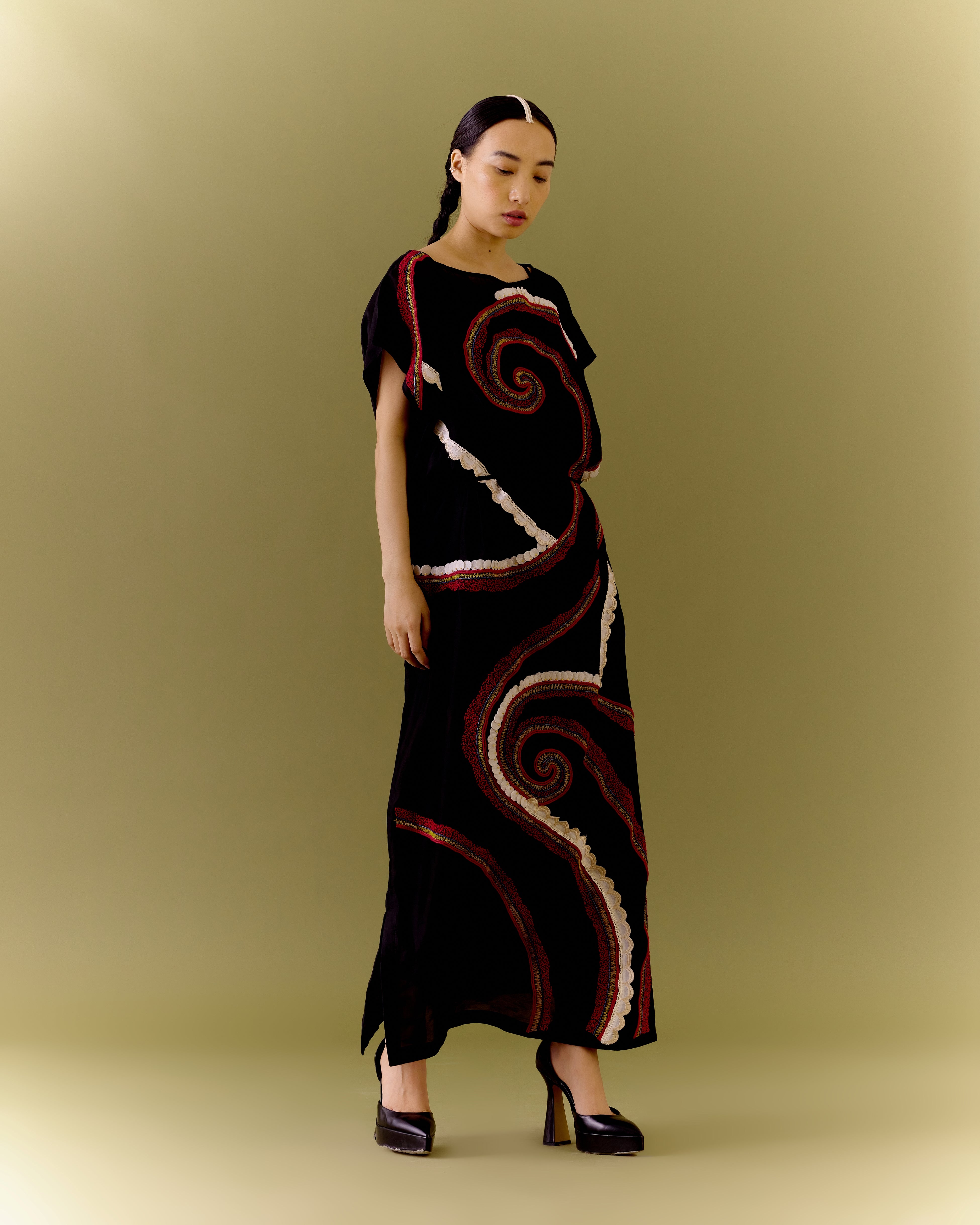 SWIRL KAFTAAN  BLACK