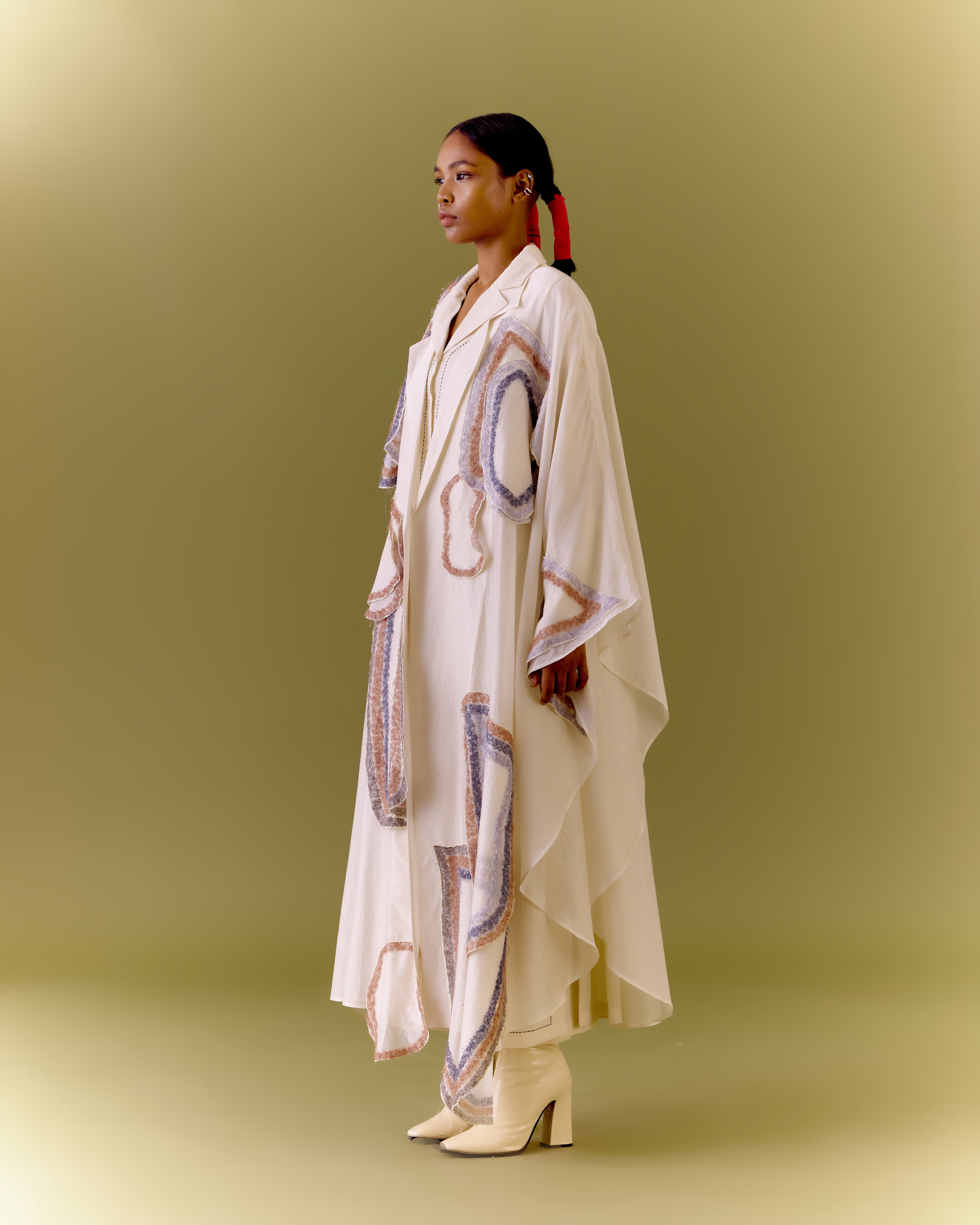 ABAYA IVORY SET