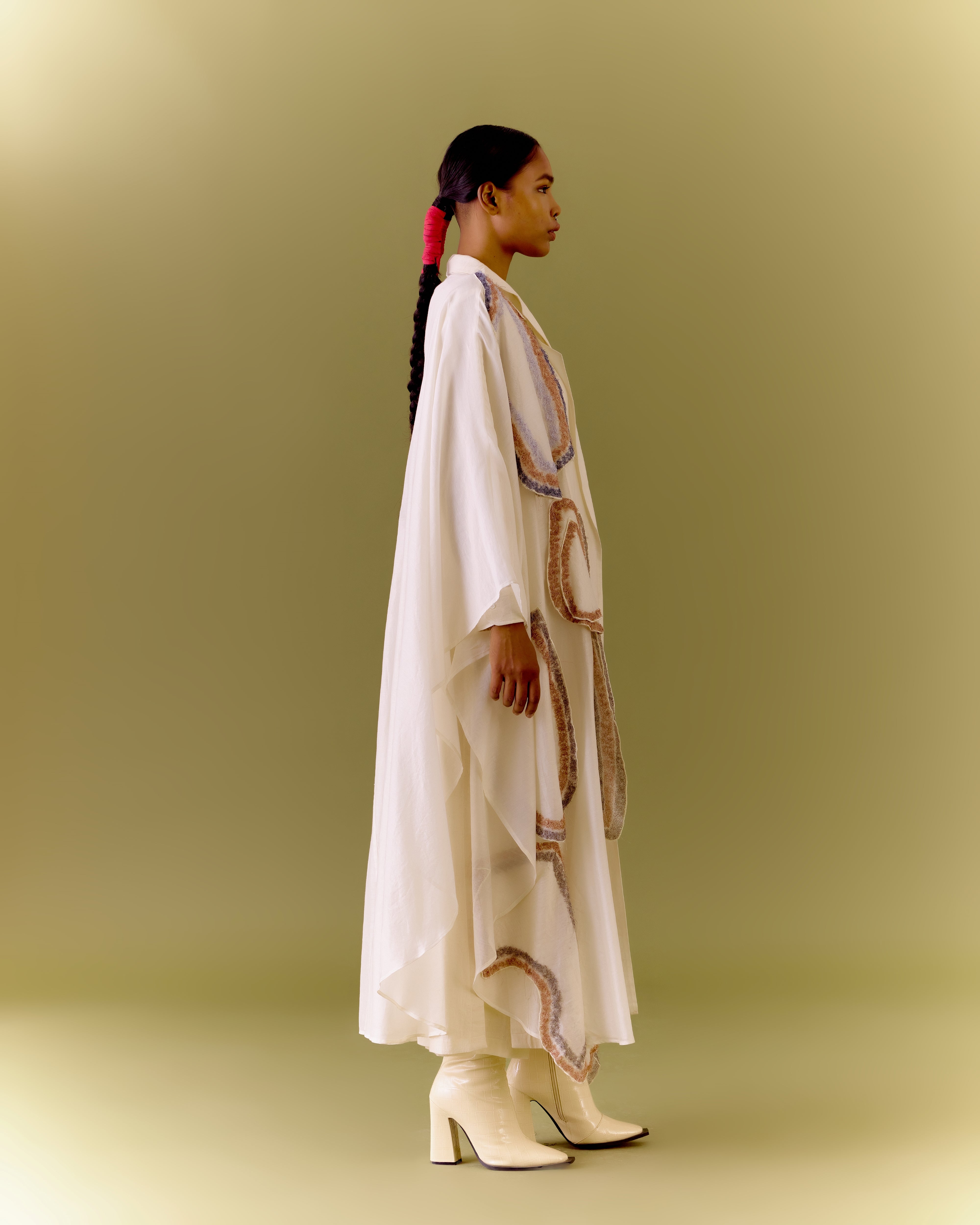 ABAYA IVORY SET