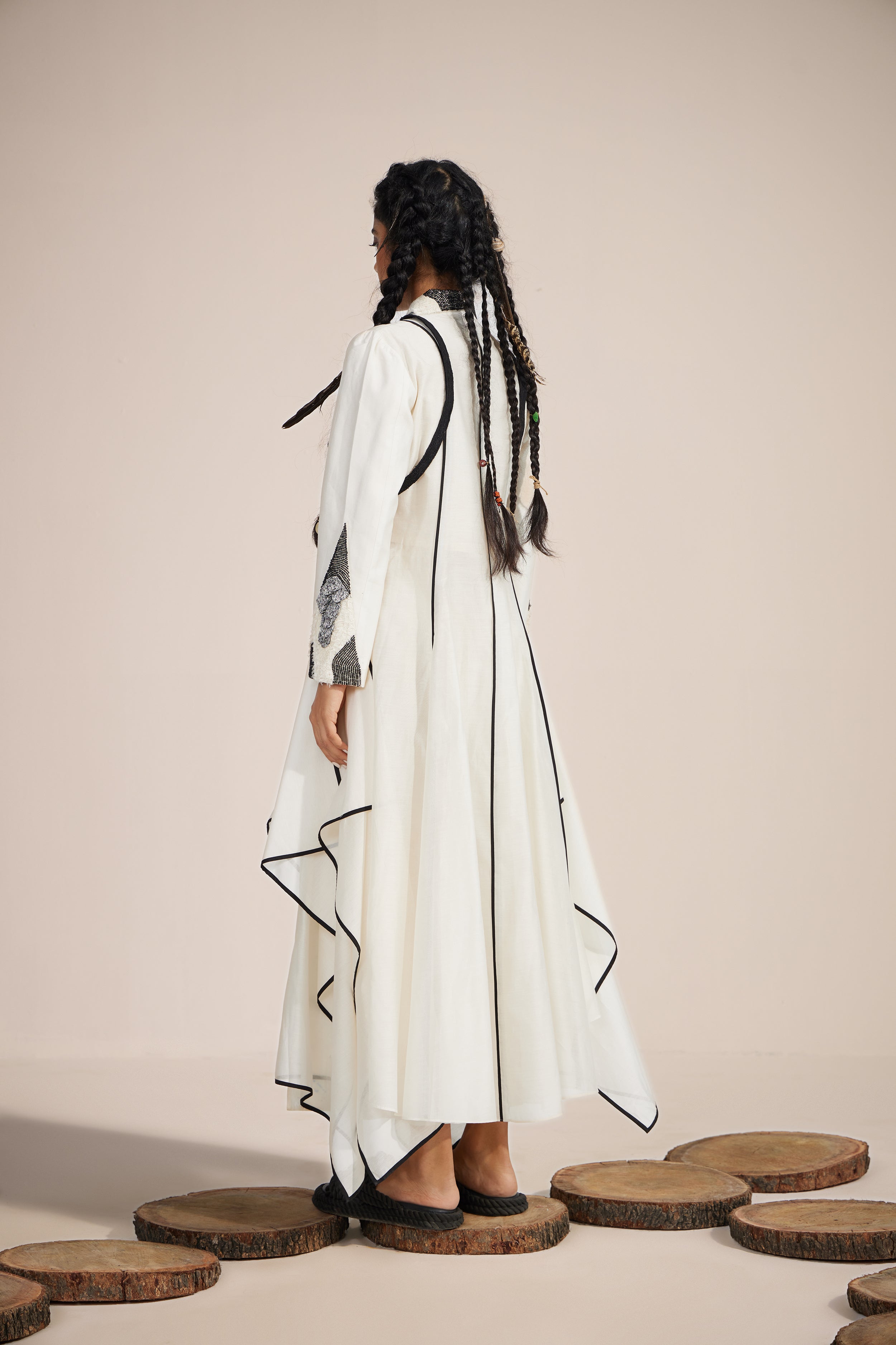 RAVEN (IVORY)