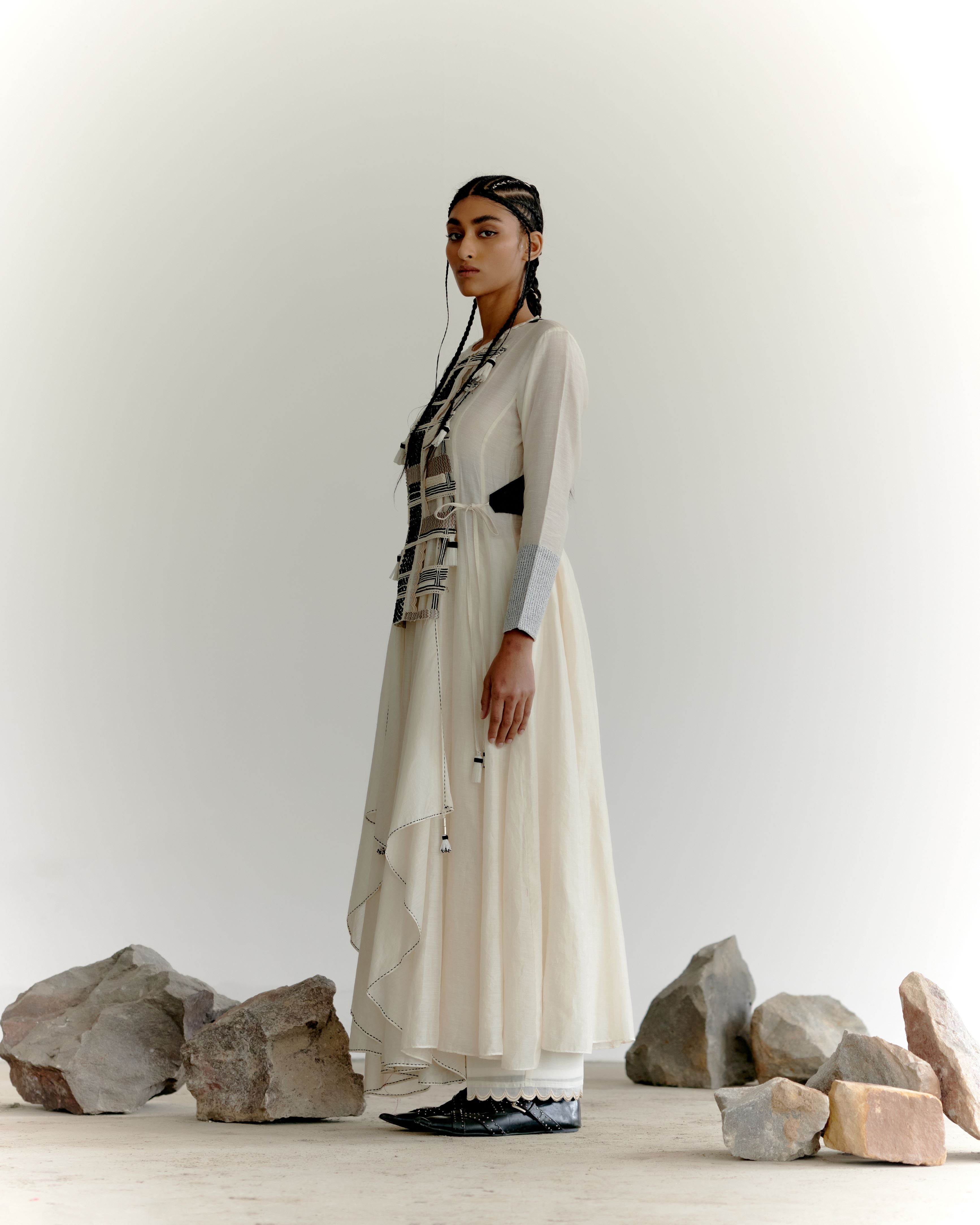IKHLAAS IVORY