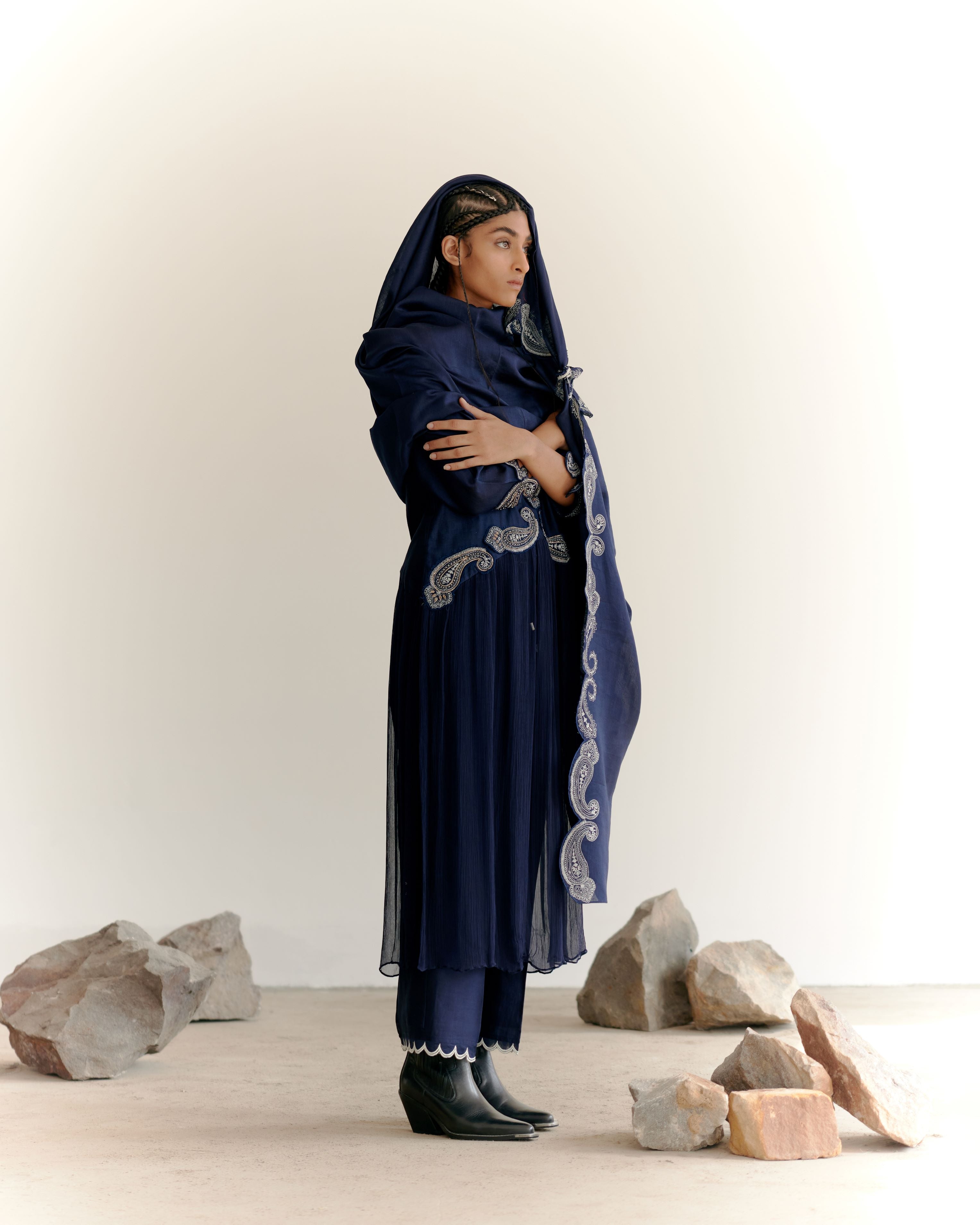 PAISLEY STRAIGHT KURTA - INDIGO